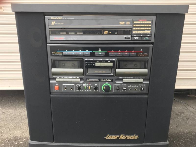 File:Columbia clk-750 frontpanel.jpg