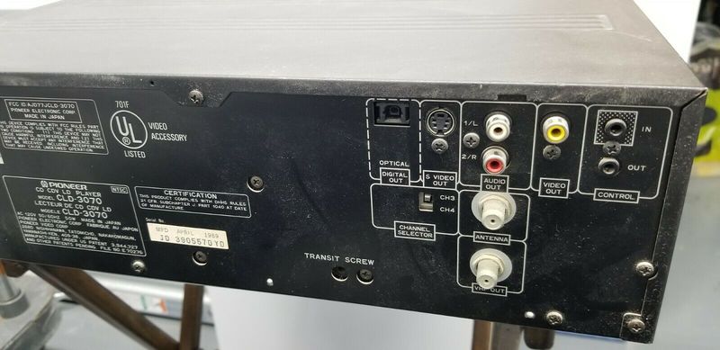 File:Pioneer CLD-3070 rearpanel.jpg