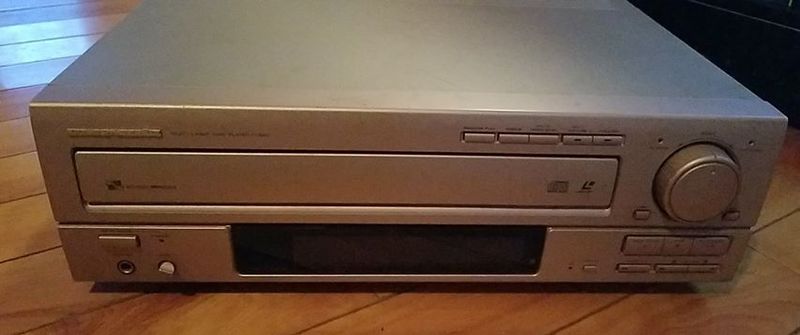 File:Marantz lv-500u frontpanel.jpg