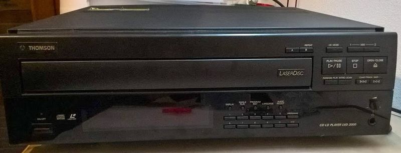 File:Thomson LVD-2000 frontpanel.jpg