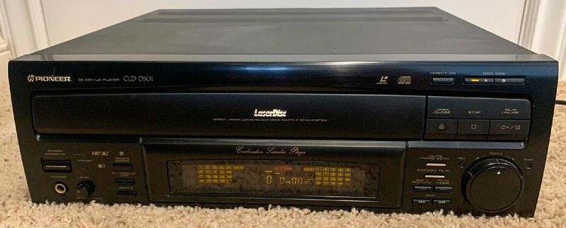 File:Pioneer CLD-D501 frontpanel.jpg