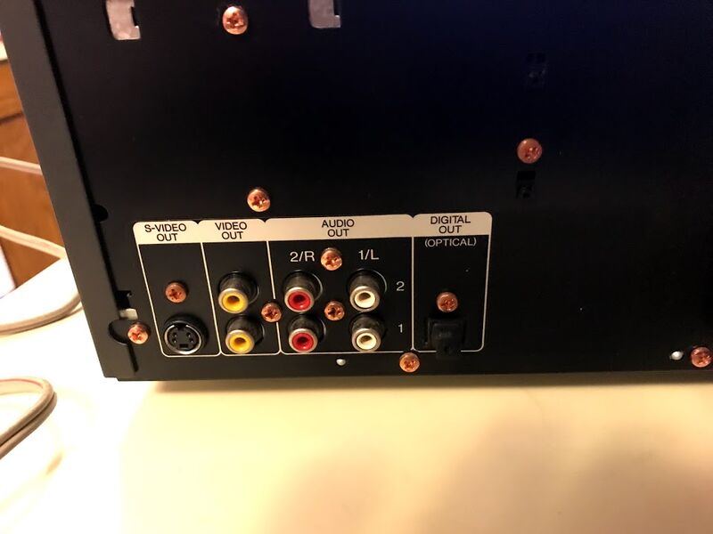 File:Mitsubishi M-V6021 rearpanel.jpg