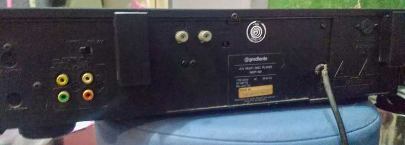 File:Gradiente MDP-100 rearpanel.jpg