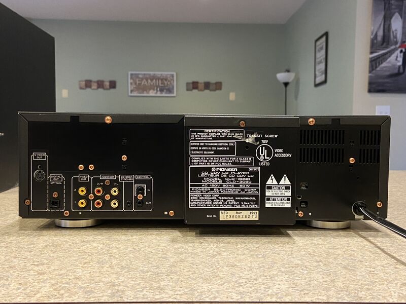 File:Pioneer CLD-3090 rearpanel.jpg