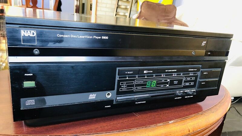 File:NAD 5900 frontpanel.jpg