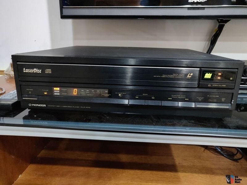 File:Pioneer CLD-1010 frontpanel.jpg