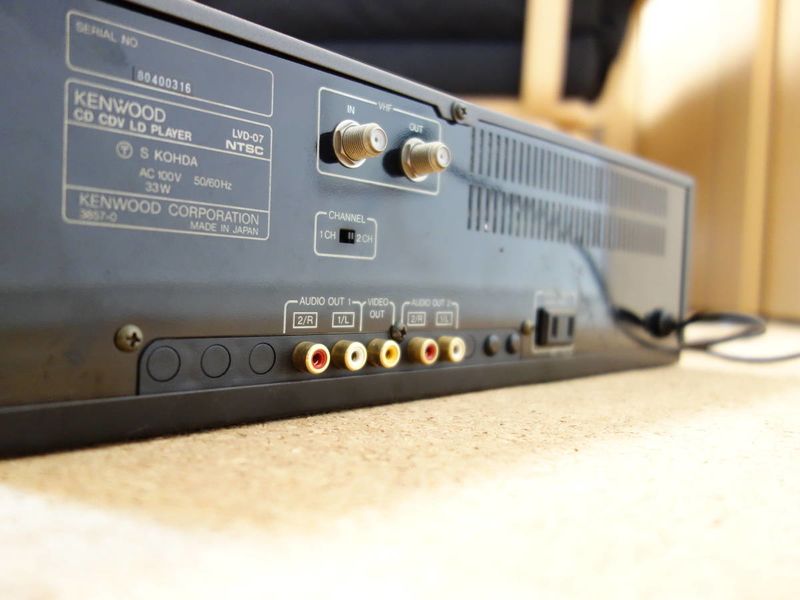 File:Kenwood lvd-07 rearpanel.jpg
