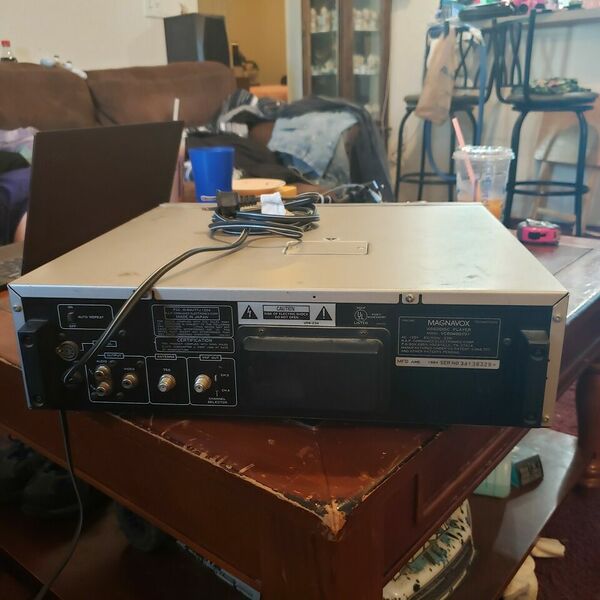 File:Magnavox VC-8040 rearpanel.jpg