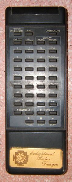File:Ead t-7000 remote.jpg