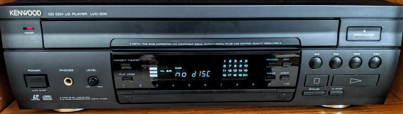 File:Kenwood LVD-300 front.jpg