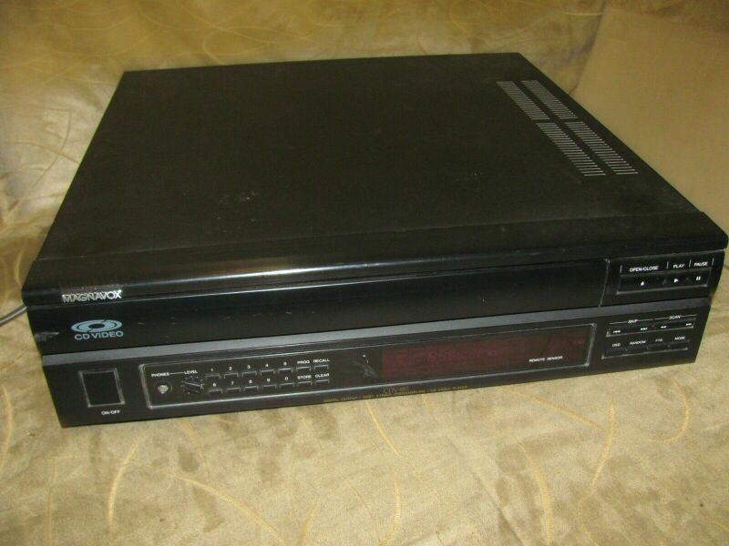 File:Magnavox CDV 485 frontpanel.jpg